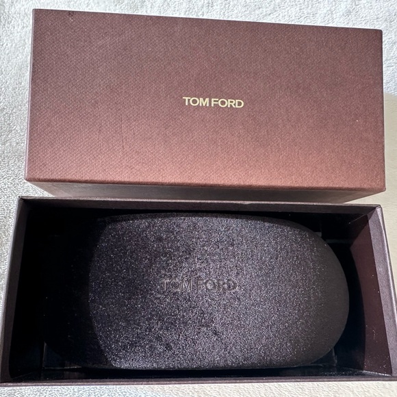 Tom Ford - Unworn - Picture 6 of 10
